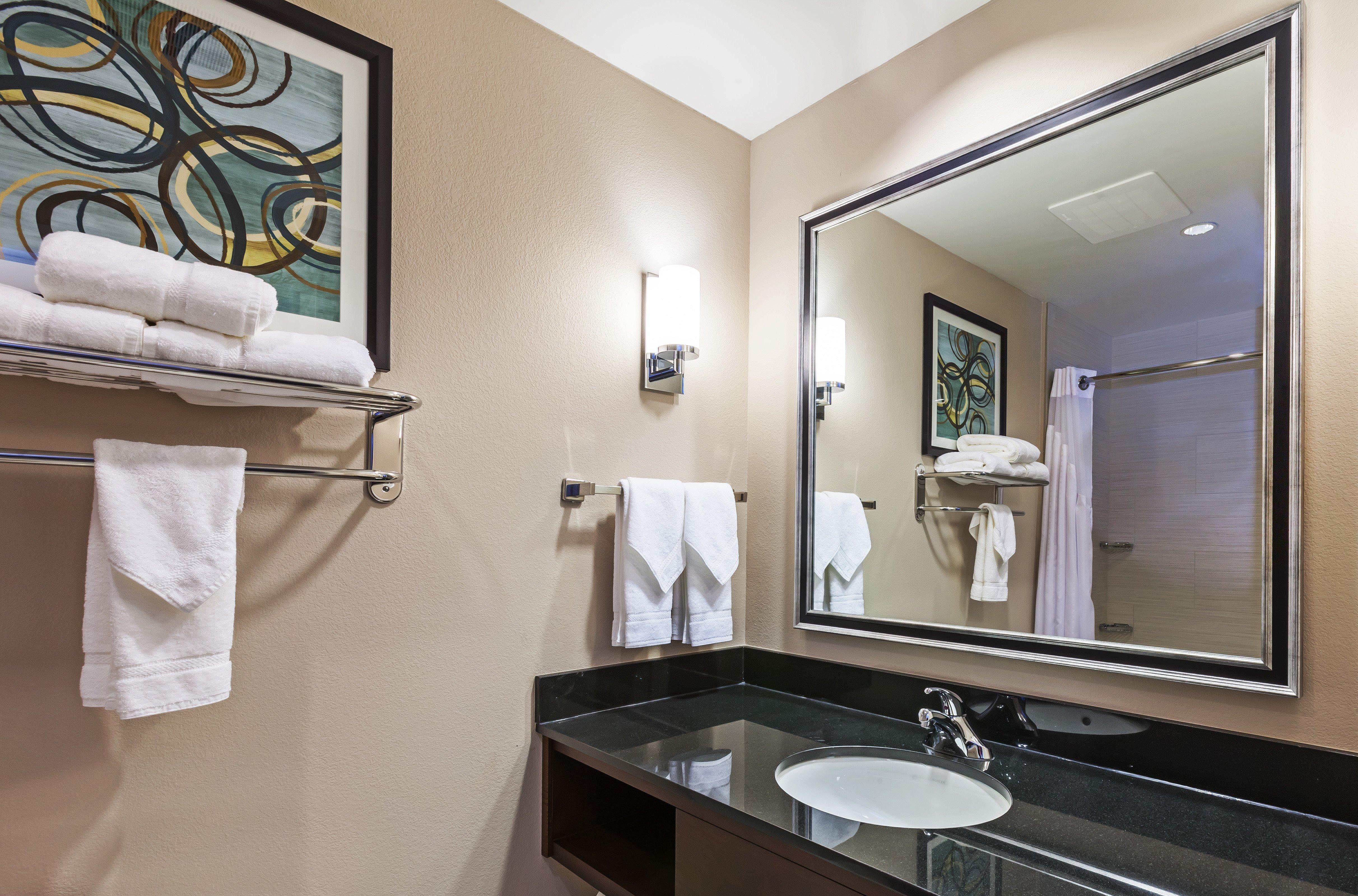 Clarion Hotel The Colony - Plano West Экстерьер фото